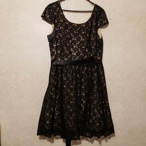 Black Lace Formal Dress
